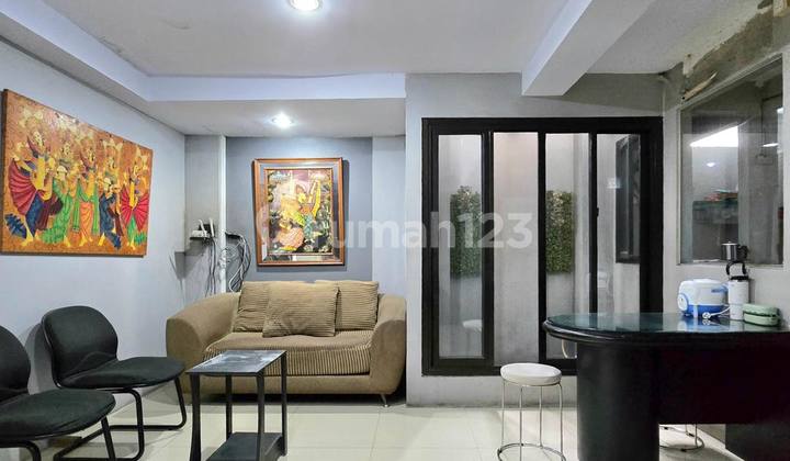 Boarding House in Kebayoran Fully Furnished 2