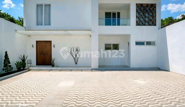 Rumah Baru dengan Private Pool di Cilandak