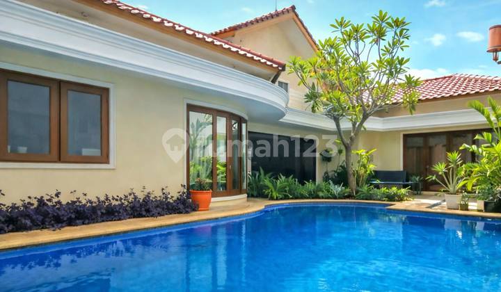 Tropical Modern House Cocok untuk Hunian dan Investasi di Kebayoran Baru Tropical Modern House Cocok untuk Hunian dan Investasi di Kebayoran Baru