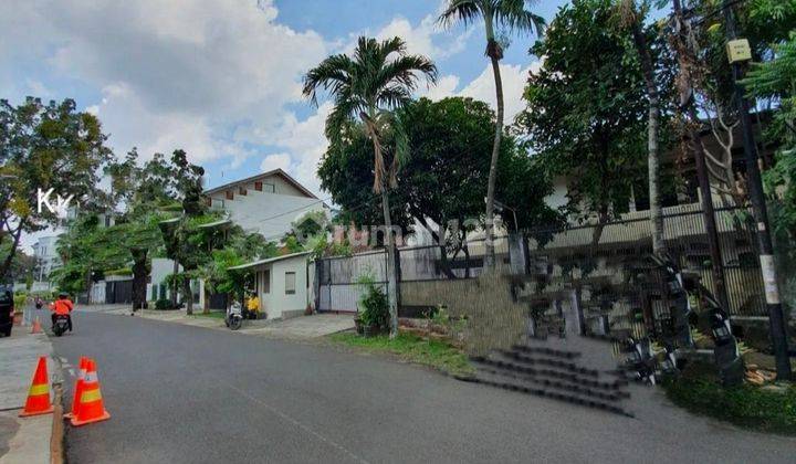 Rumah Kebayoran Hitung tanah daerah elite 2