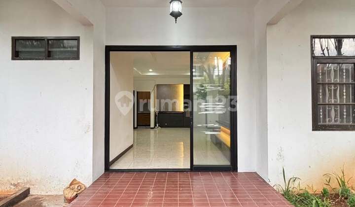 Rumah Cantik Terawat Siap Huni Posisi Hook Lingkungam Asri di Pesanggrahan Jaksel 2
