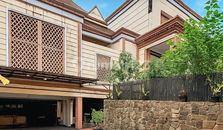 Rumah Lama Banyak Kamar Bangunan 4 Lantai Ada Basement Di Pondok Indah