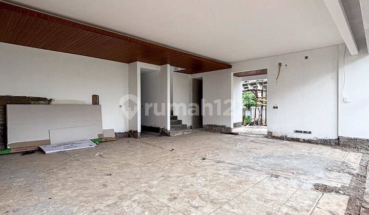 On Progress Brand New Modern Tropis di Pondok Indah