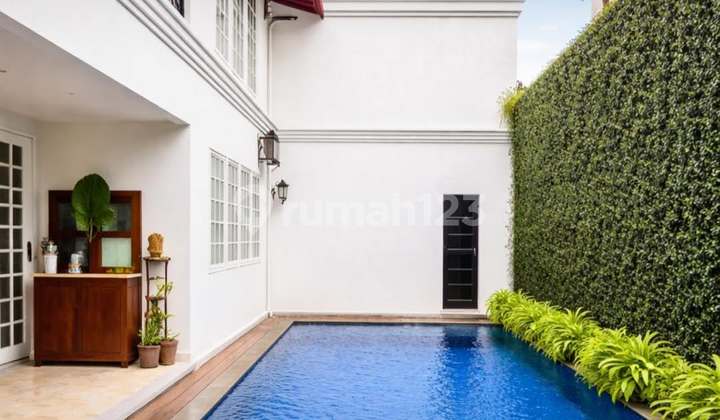 Rumah Cantik Bendi Tanah Kusir dengan Swimmingpool