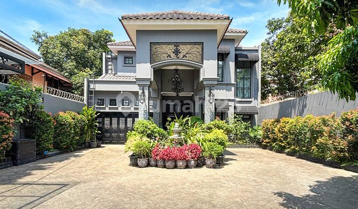 Rumah Mewah Gaya Classic Fully Furnished Di Cilandak Rumah Mewah Gaya Classic Fully Furnished Di Cilandak