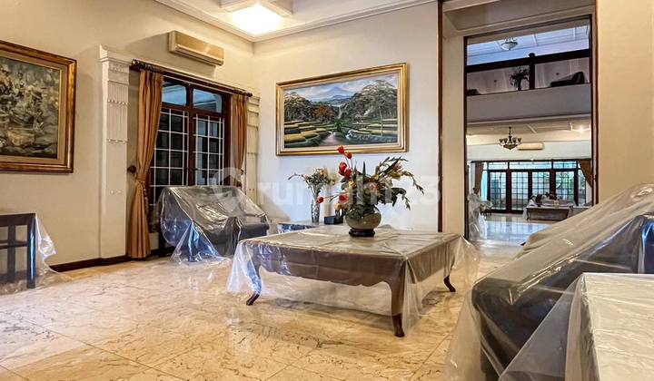 Rumah Terawat Di Menteng 2