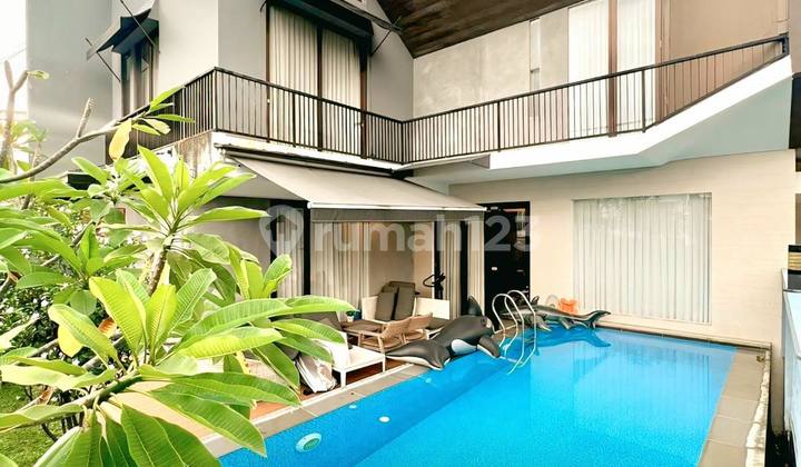 Beautiful House in Kemang Townhouse