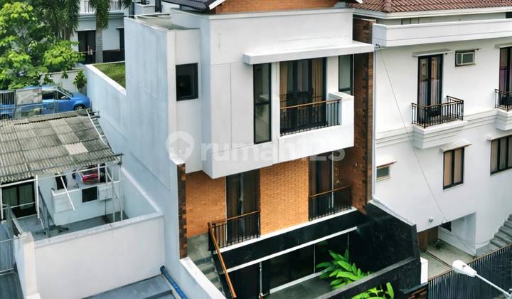 Brand New House Design Modern Tropis Lokasi Strategis di Cilandak Jaksel