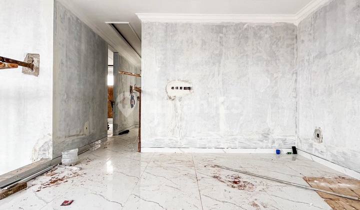 Brand New Row House on Wide Street, Equipped with Elevator and Private Pool in Tebet 2