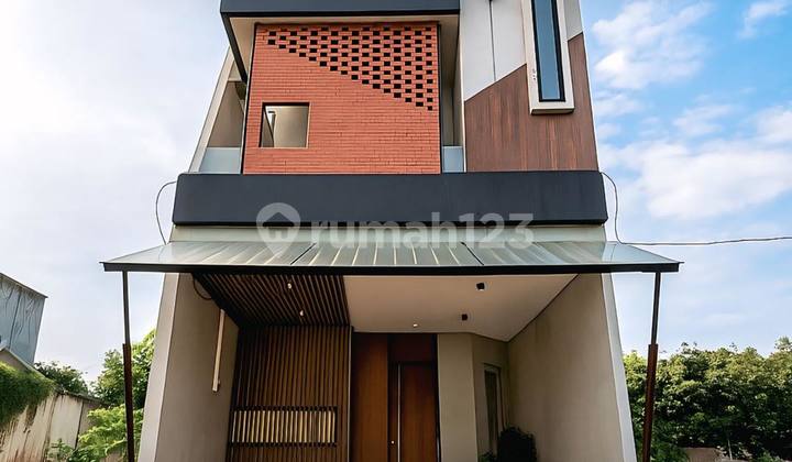 Rumah Dalam Cluster Hanya 4 Unit Di Jagakarsa Rumah Dalam Cluster Hanya 4 Unit Di Jagakarsa