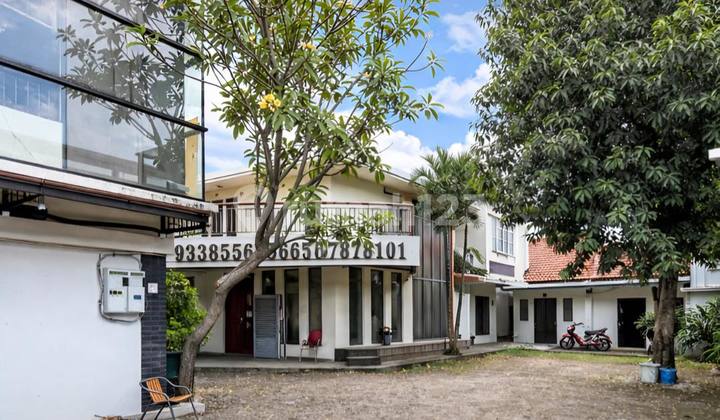 Home Office Cocok untuk Studio Advertising atau Kantor