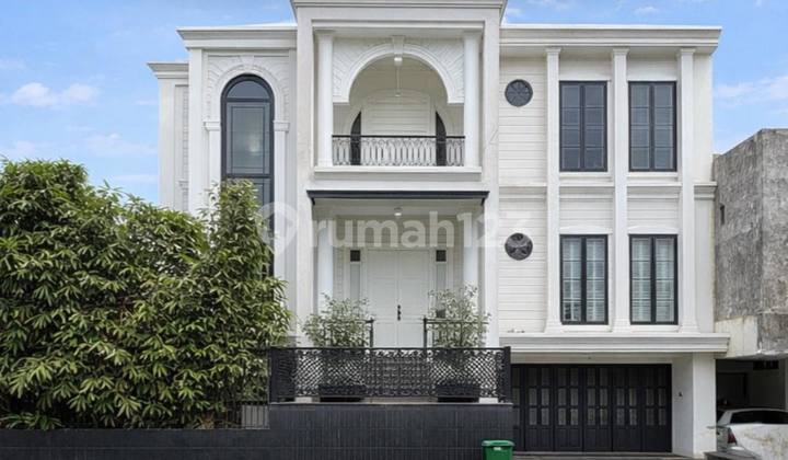 Brand New House Dalam Komplek dengan Private Pool di Bintaro Sektor 9