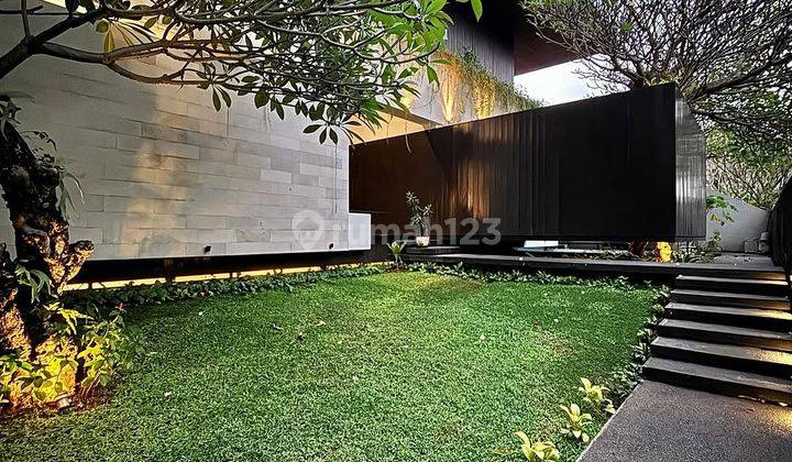 Rumah Mewah Modern Cibtenporer Asri Di Pondok Indah  2