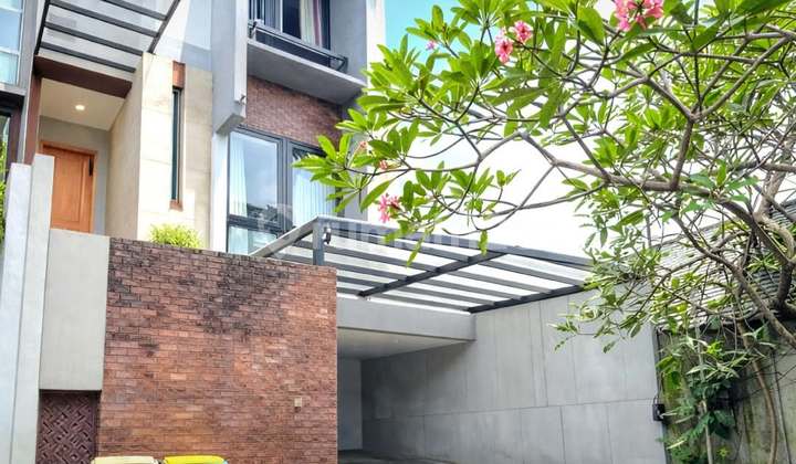 Modern Tropical Design House Ready to Occupy Flood-Free Serene Environment in Cilandak