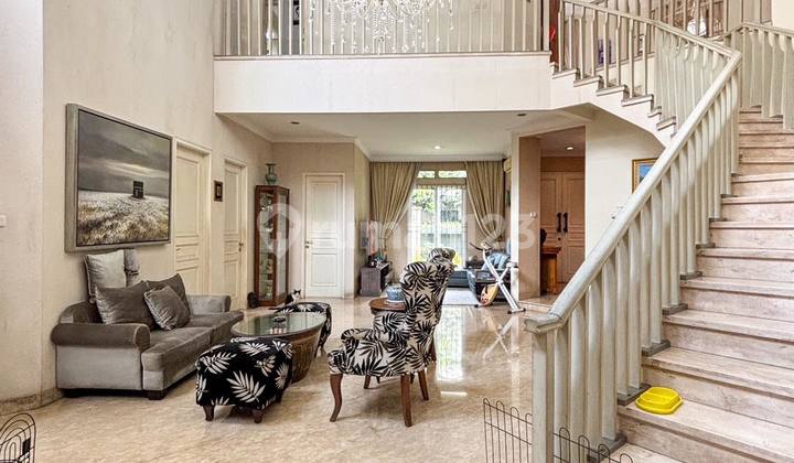 Bangunan 2Lantai Terawat Siap Huni Lokasi Strategis di Kebayoran Lama 2