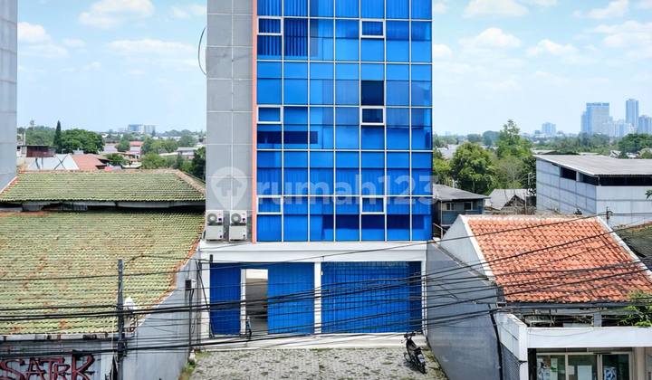 Commercial Building 4.5 Lantai Cocok untuk Investasi di Warung Buncit