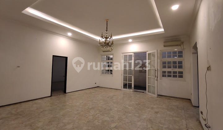 Rumah Mewah Duren Sawit Disewakan 2