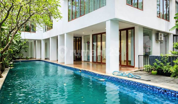 Modern Tropical House 2-Storey Building Strategic Location in Cipete