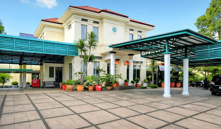 Ru, Luxurious Very Exclusive Modern Tropical Design Extensive Land in Antasari