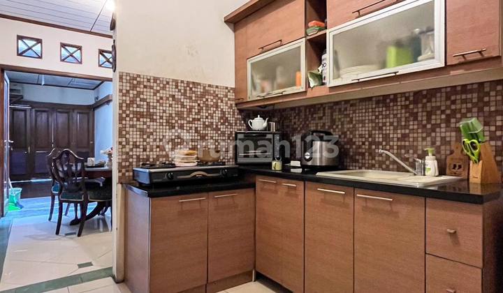 Well-Maintained House in a Complex in Lebak Bulus 2