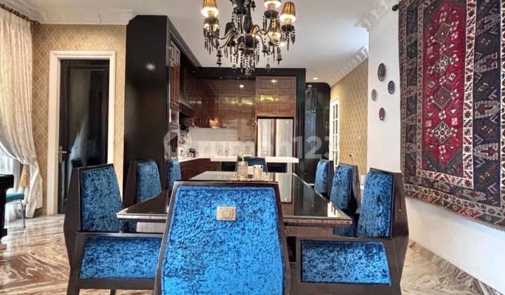 Rumah Mewah Dalam Komplek Lokasi Strategis Dekat Senayan Di Kebayoran Lama 2