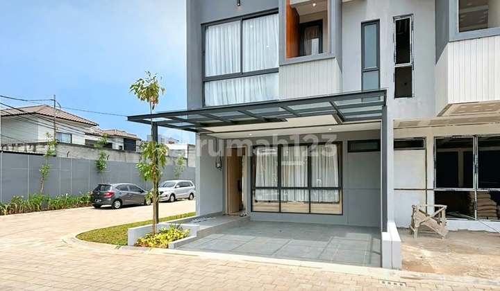 Brand New Townhouse Urban and Green Concept in Cilandak 1