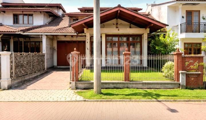 Well-Maintained House in a Complex in Lebak Bulus