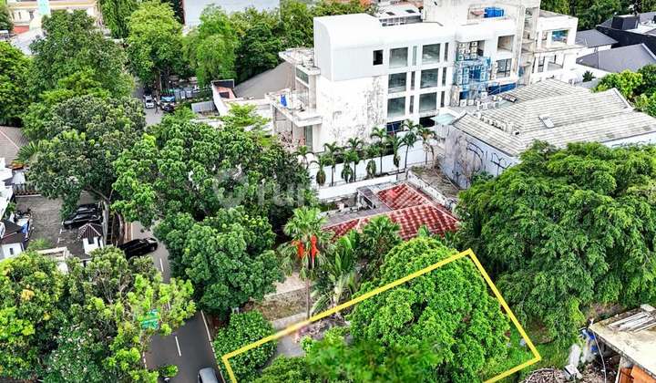 Selling Land-Counted House in Kemang, South Jakarta