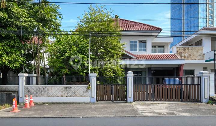 Cocok untuk Rumah Tinggal atau Komersial di Area Strategis di Kebayoran Baru