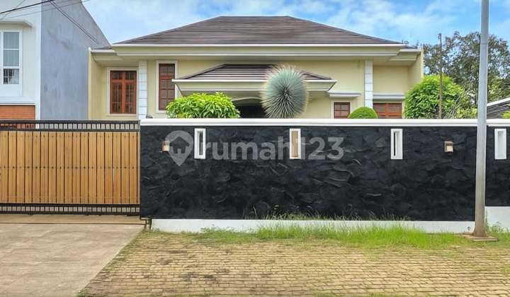 Rumah Mewah Terawat Dengan Private Pool Di Cinere