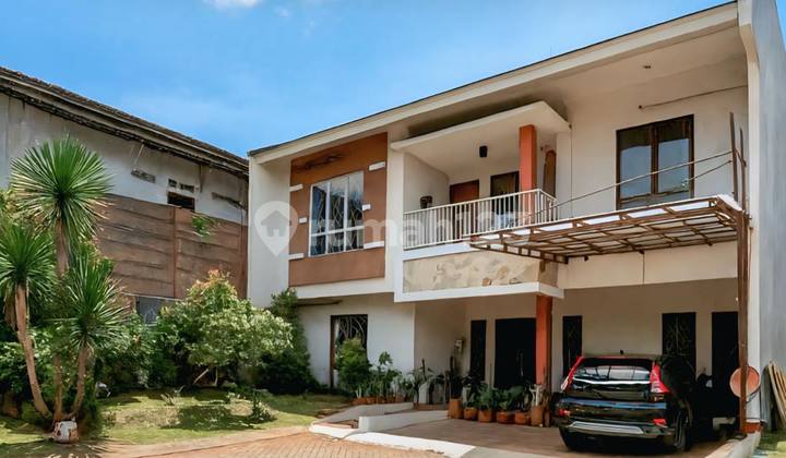 Well-Maintained House in a Complex in Bintaro Sector 7