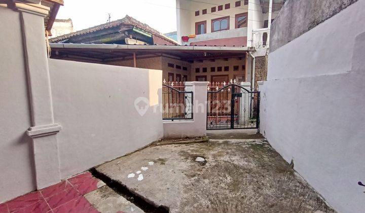 Rumah Cantik Dijual Murah Sekali di Tengah Kota Cianjur,turun Harga 20juta 2