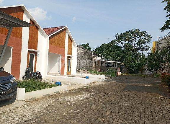 Rumah Cantik Tanah Luas Dalam Cluster di Kota Bogor 5 Menit Exit Tol 2