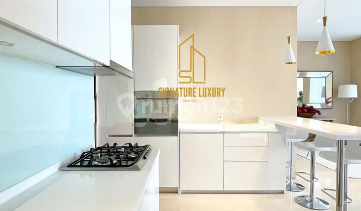 Quick Sale: Senopati Suites SCBD 2BR 165sqm Apartment, Best Layout