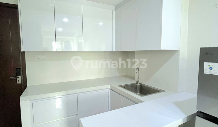 Jual Cepat Apartemen Daan Mogot City 2 Kamar 55M2, Best Pool View 2