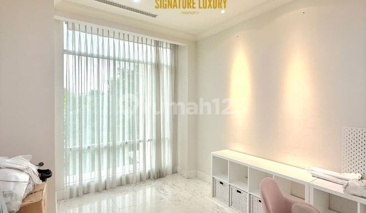 Jual Harga Termurah Botanica Apartemen 2+1BR 195sqm Furnished  2