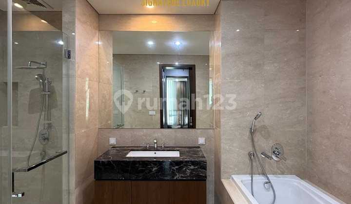 Jual Cepat Apartemen Pakubuwono House 3Br 165Sqm, Best Scbd View 2