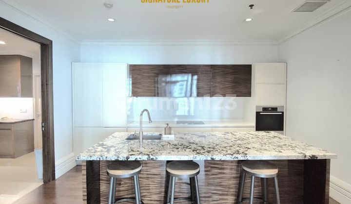 Jual Apartemen Pakubuwono Signature Renov 3 BR 385 Sqm, Pool View 2