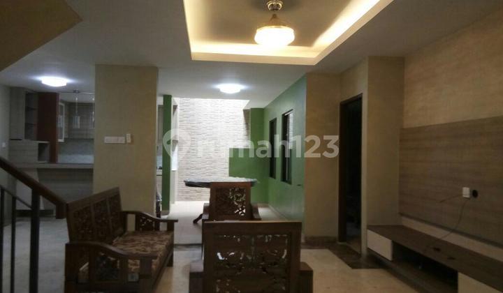 Dijual Rumah Cantik di Kaktus Karang, Sukajadi 2