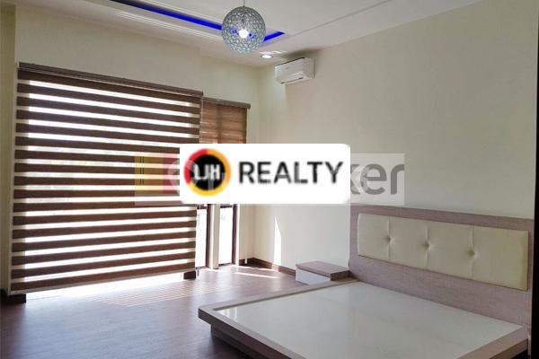 Rumah Mewah Hook Furnished di Taman Golf Residence 2