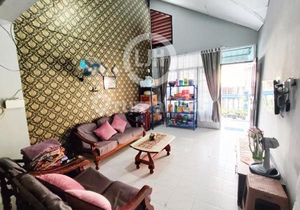Rumah Tengah Kota di Perum Happy Garden 2