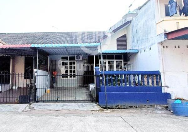 Midtown House in Happy Garden Housing