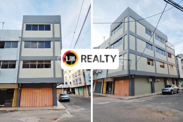 Ruko Nagoya Square Hook 4 Lantai di Tengah Kota Batam