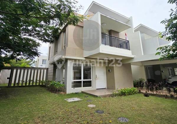 For Rent Orchard Park Carica 3-Story House Batam Center For Rent Orchard Park Carica 3-Story House Batam Center