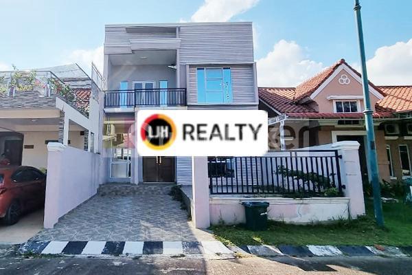 Beverly Park Rumah 2 Lantai Full Renovasi  
