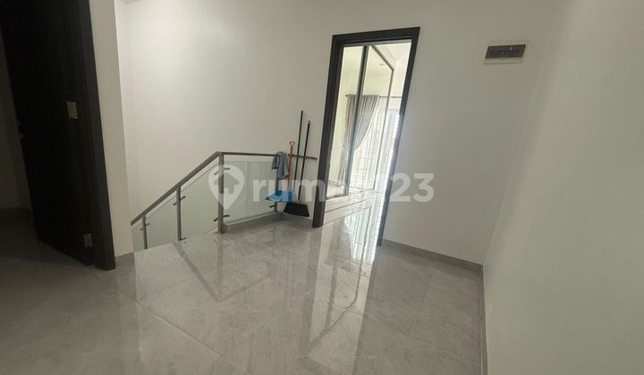 Dijual Rumah Mewah di Kaktus Karang, Sukajadi 2