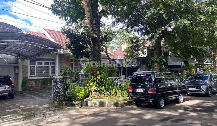 Rumah 2 Lantai Siap Huni SHM Area Riau Martadinata Kota Bandung 1