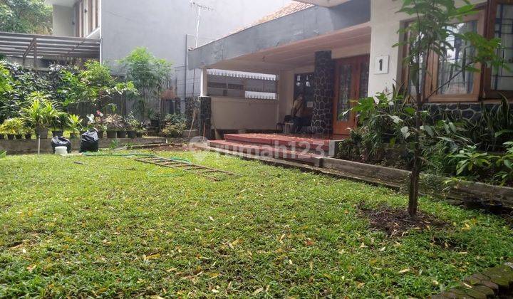 Rumah Belanda 1 Lantai SHM Area Riau Dekat Gedung Sate Bandung  1