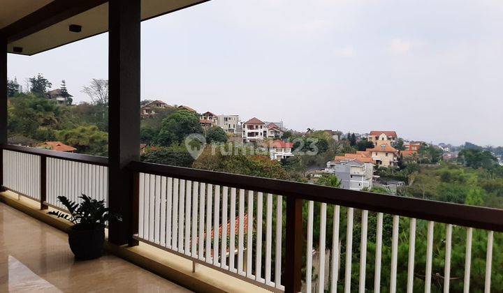 Rumah 3 Lantai SHM Furnished View Kota Resort Dago Pakar Bandung 2