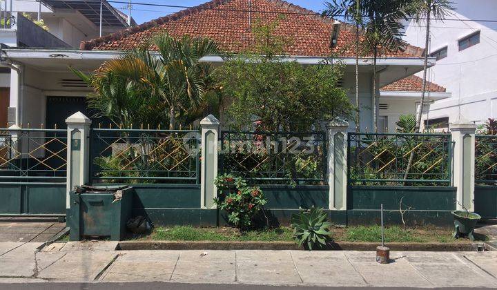 Rumah Lama Terawat SHM Dekat Gedung Sate Itb Unpad Kota Bandung  2